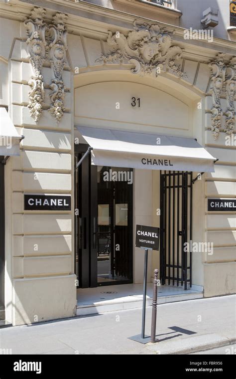 where are chanel stores located